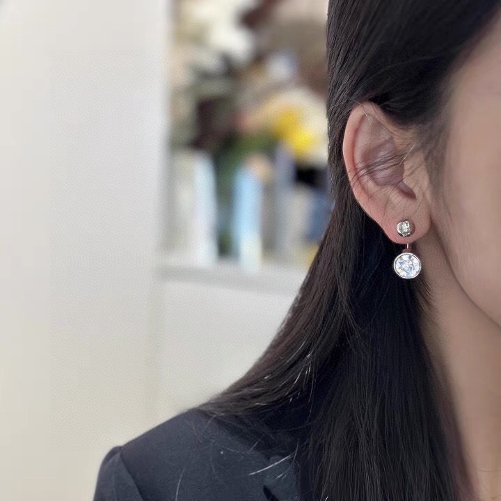 Ba1en*iaga earrings